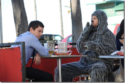 WILFRED: Elijah Wood as "Ryan" and Jason Gann as "Wilfred" in WILFRED airing on FX.  CR: Michael Becker/FX 
