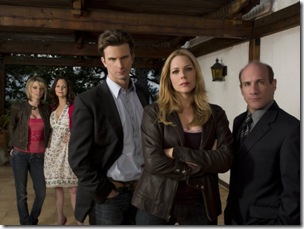 IN PLAIN SIGHT -- Pictured: (l-r) Nichole Hiltz as Brandi Shannon, Lesley Ann Warren as Jinx Shannon, Frederick Weller as Marshall Mann, Mary McCormack as Mary Shannon, Paul Ben-Victor as Stan McQueen -- USA Network Photo: Michael Muller