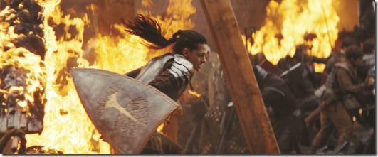 Snow White (KRISTEN STEWART) leads the Duke's men into battle in the epic action-adventure "Snow White and the Huntsman", the breathtaking new vision of the legendary tale from the producer of "Alice in Wonderland".