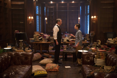 GOTHAM: Alfred (Sean Pertwee, L) and Bruce (David Mazouz, R) find something in the “All Happy Families Are Alike” episode of GOTHAM airing Monday, May 4 (8:00-9:00 PM ET/PT) on FOX. ©2015 Fox Broadcasting Co. Cr: Jessica Miglio/FOX