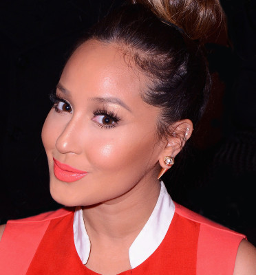 Adrienne Bailon co-hosts KNOCK KNOCK LIVE, a can’t-miss, life-changing weekly television event packed with unpredictable and thrilling surprises that enlists friends, families, neighbors and celebrities to help grant wishes with one simple knock on the door. KNOCK KNOCK LIVE premieres Tuesday, July 21 (9:00-10:00 PM ET live/PT tape-delayed) on FOX. CR: FOX/Stephen Lovekin