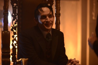 GOTHAM: Penguin (Robin Lord Taylor) in the ÒDamned if you Do,É Ó Season Two premiere of GOTHAM airing Monday, Sept. 21 (8:00-9:00 PM ET/PT) on FOX. ©2015 Fox Broadcasting Co. Cr: Nicole Rivelli/FOX
