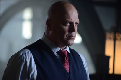 GOTHAM: Captain Barnes (Michael Chiklis) in the ÒRise of the Villains: Strike ForceÓ episode of GOTHAM airing Monday, Oct. 12 (8:00-9:00 PM ET/PT) on FOX. ©2015 Fox Broadcasting Co. Cr: FOX.