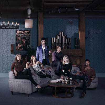 THE MAGICIANS -- Season:1 -- Pictured: (l-r) Stella Maeve as Julia, Summer Bishil as Margo, Hale Appleman as Eliot, Jason Ralph as Quentin, Olivia Taylor Dudley as Alice, Arjun Gupta as Penny -- (Photo by: Lorenzo Agius/Syfy)