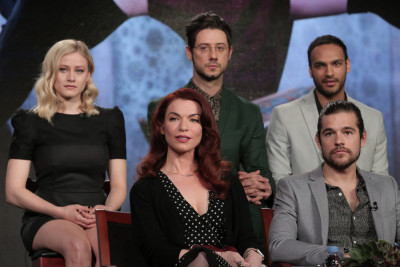 NBCUNIVERSAL EVENTS -- NBCUniversal Press Tour, January 2016 -- Syfy "The Magicians" Session -- Pictured: (l-r) Olivia Taylor Dudley, Sera Gamble, Executive Producer; Hale Appleman, Jason Ralph, Arjun Gupta -- (Photo by: Chris Haston/NBCUniversal)