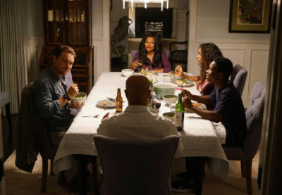 LETHAL WEAPON: Pictured L-R: Clayne Crawford, Keesha Sharp, Chandler Kinney, Dante Brown and Damon Wayans in the series premiere episode of LETHAL WEAPON airing Wednesday, Sept. 21 (8:00-9:00 PM ET/PT) on FOX. ©2016 Fox Broadcasting Co. CR: Richard Foreman/FOX